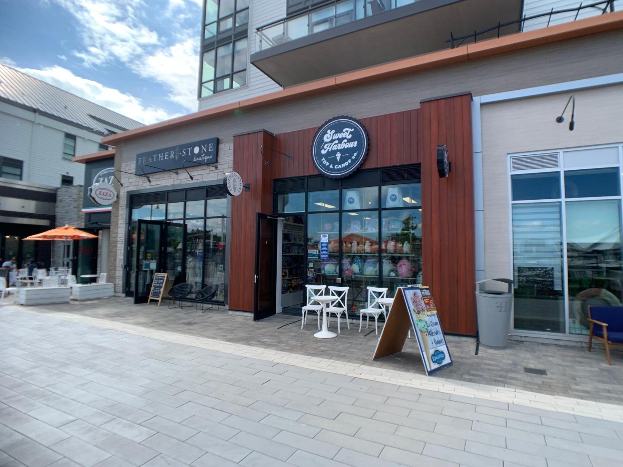 Stunning Stayz At Friday Harbour Beach Marina Resort Lake Simcoe Innisfil Экстерьер фото