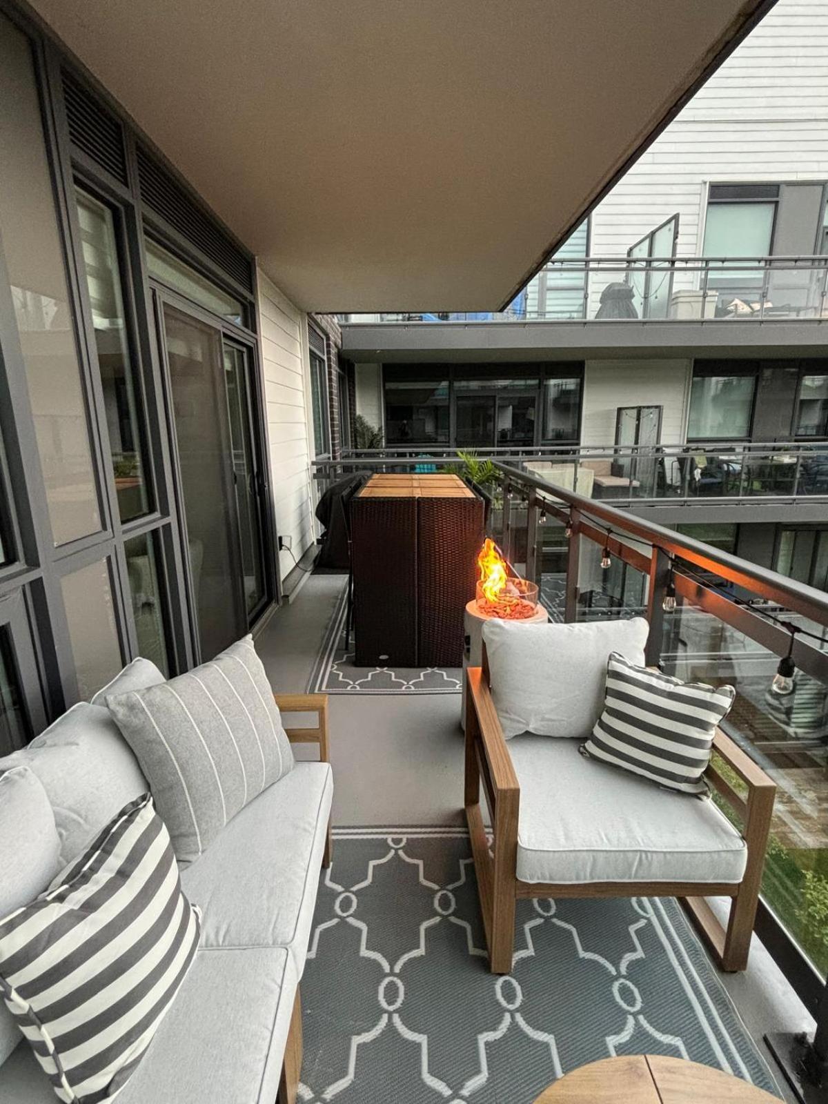 Stunning Stayz At Friday Harbour Beach Marina Resort Lake Simcoe Innisfil Экстерьер фото